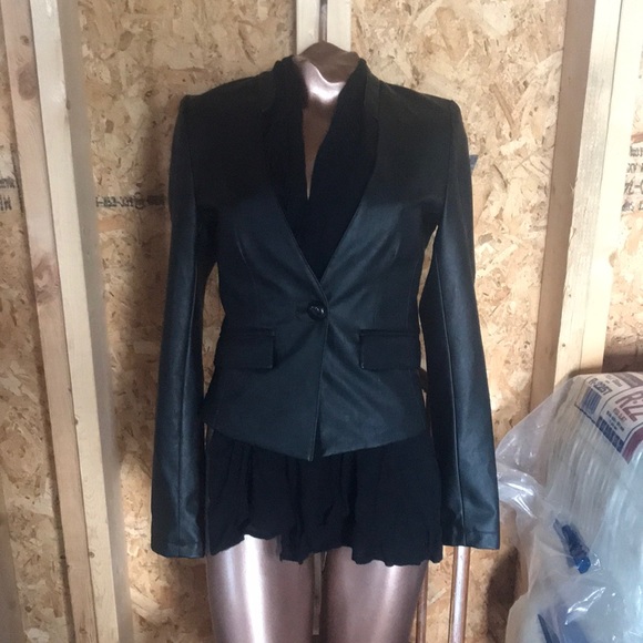 Lady Dutch Blazer - Picture 1 of 9